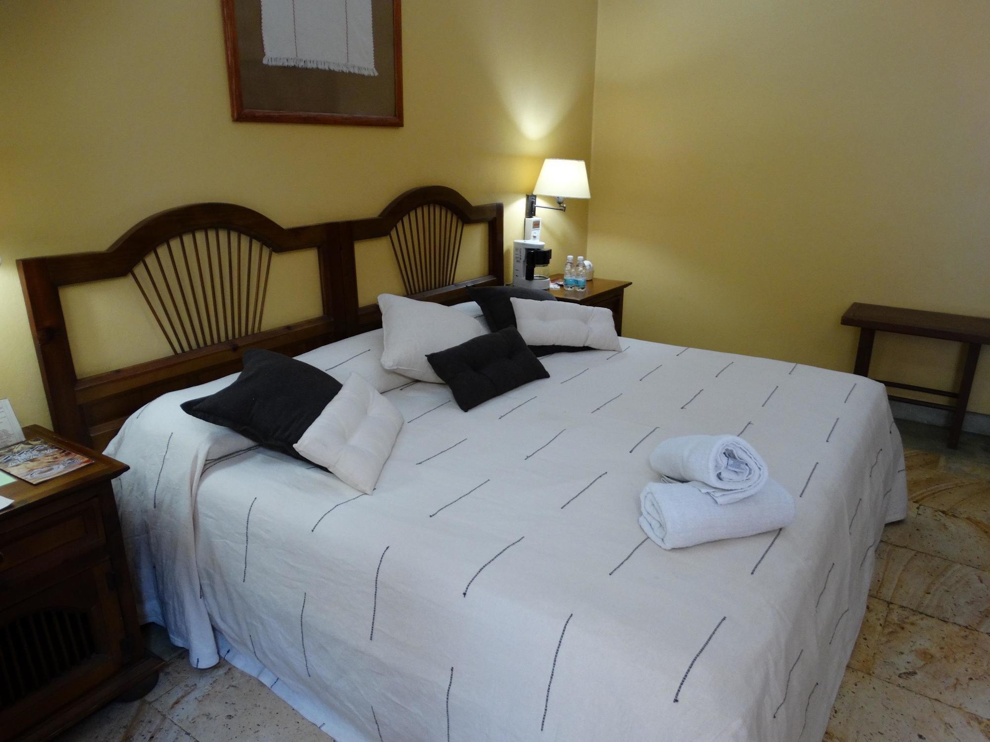 Hotel Aitana Oaxaca Buitenkant foto