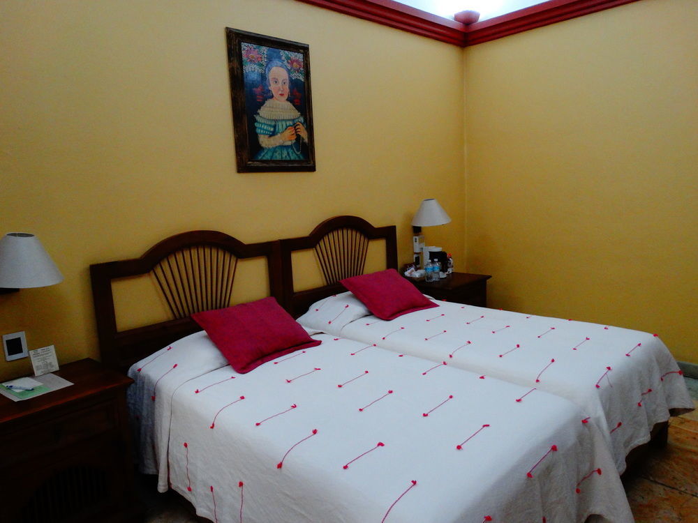 Hotel Aitana Oaxaca Buitenkant foto